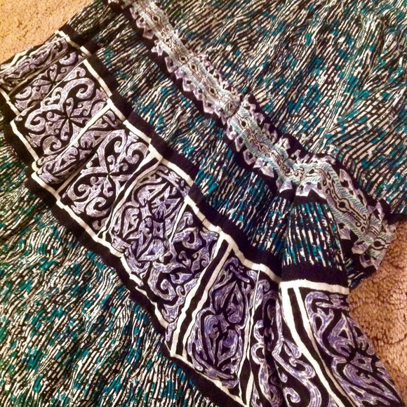 Long Aztec print skirt with pockets - Picture 2 of 3